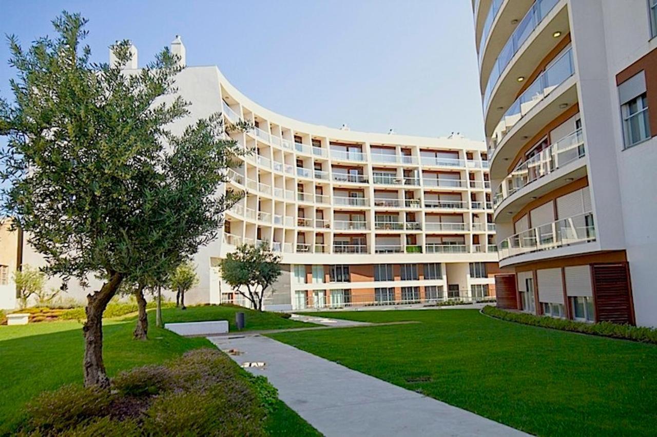 New loft with swimming pool at Parque das Nações! Lisboa Extérieur photo