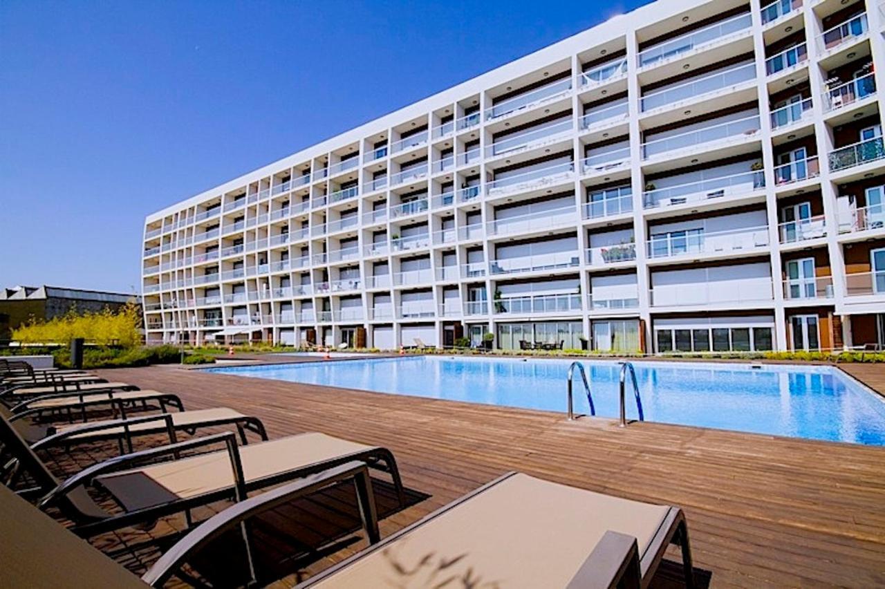 New loft with swimming pool at Parque das Nações! Lisboa Extérieur photo